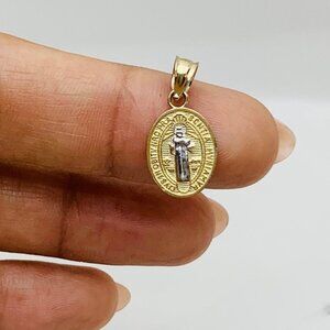 14k gold pendant st Benedict meadlion   ❤️ San Benito medalla